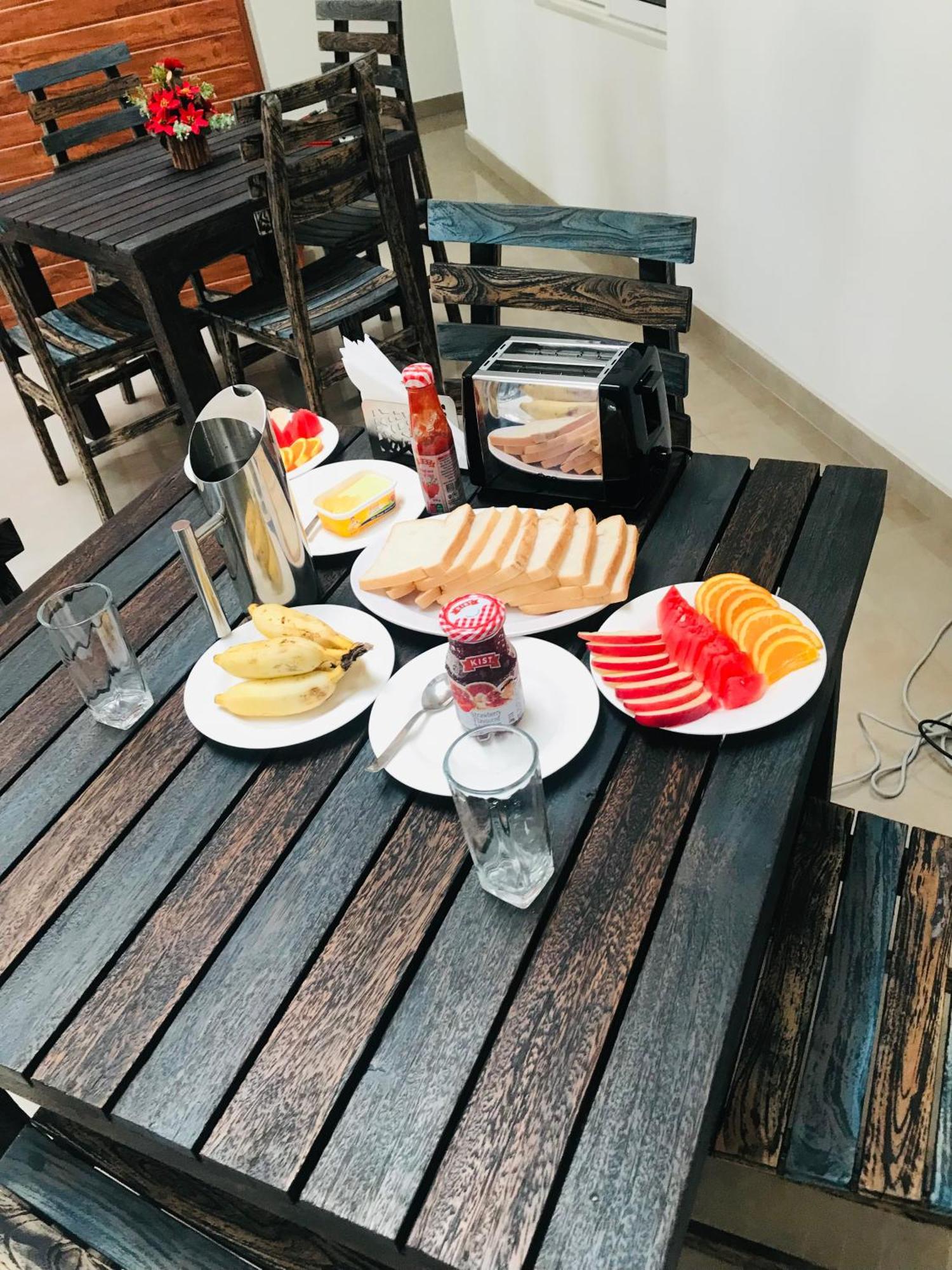Lucky Transit Hotel - Katunayake Airport Ngoại thất bức ảnh