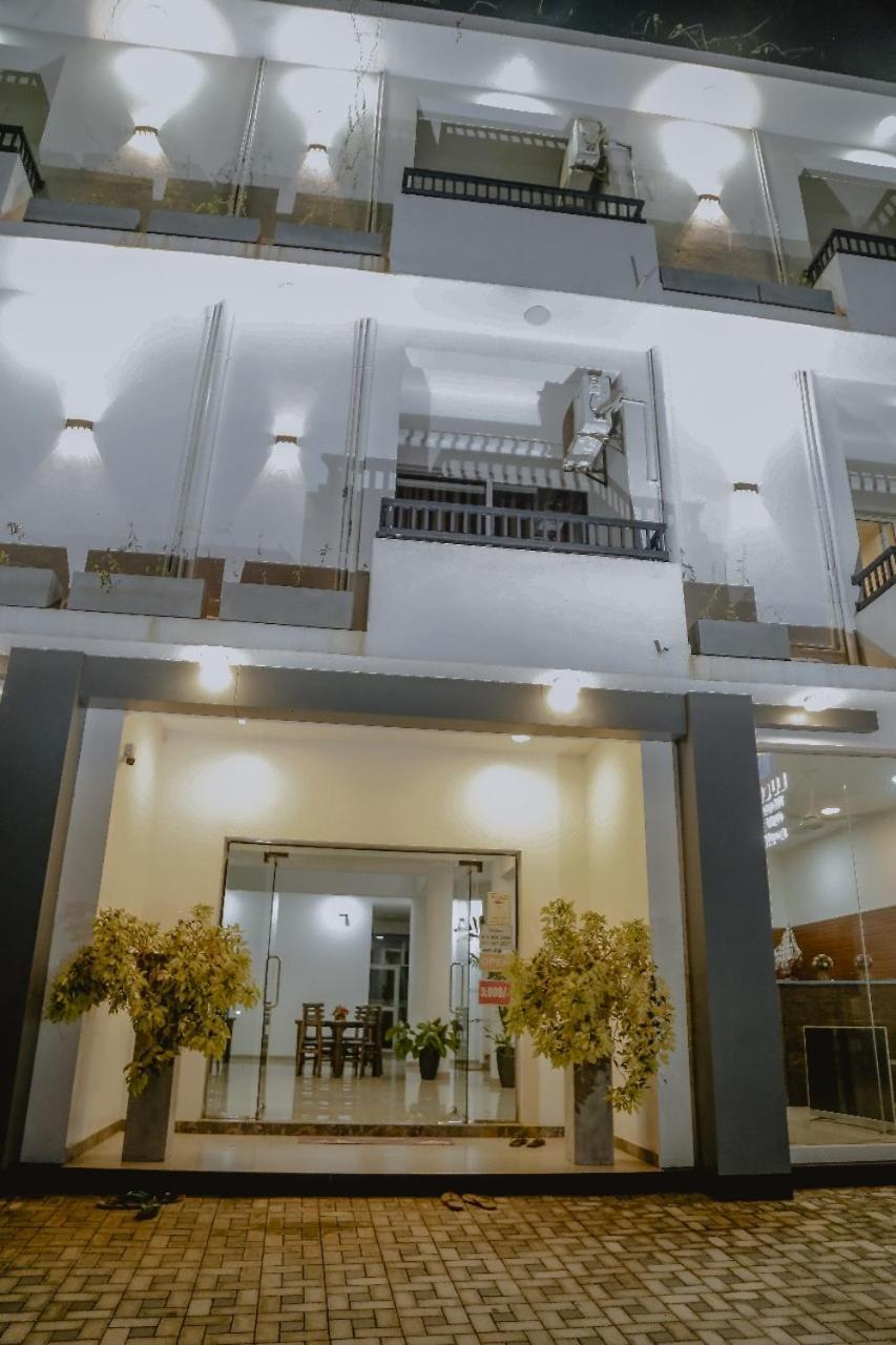 Lucky Transit Hotel - Katunayake Airport Ngoại thất bức ảnh
