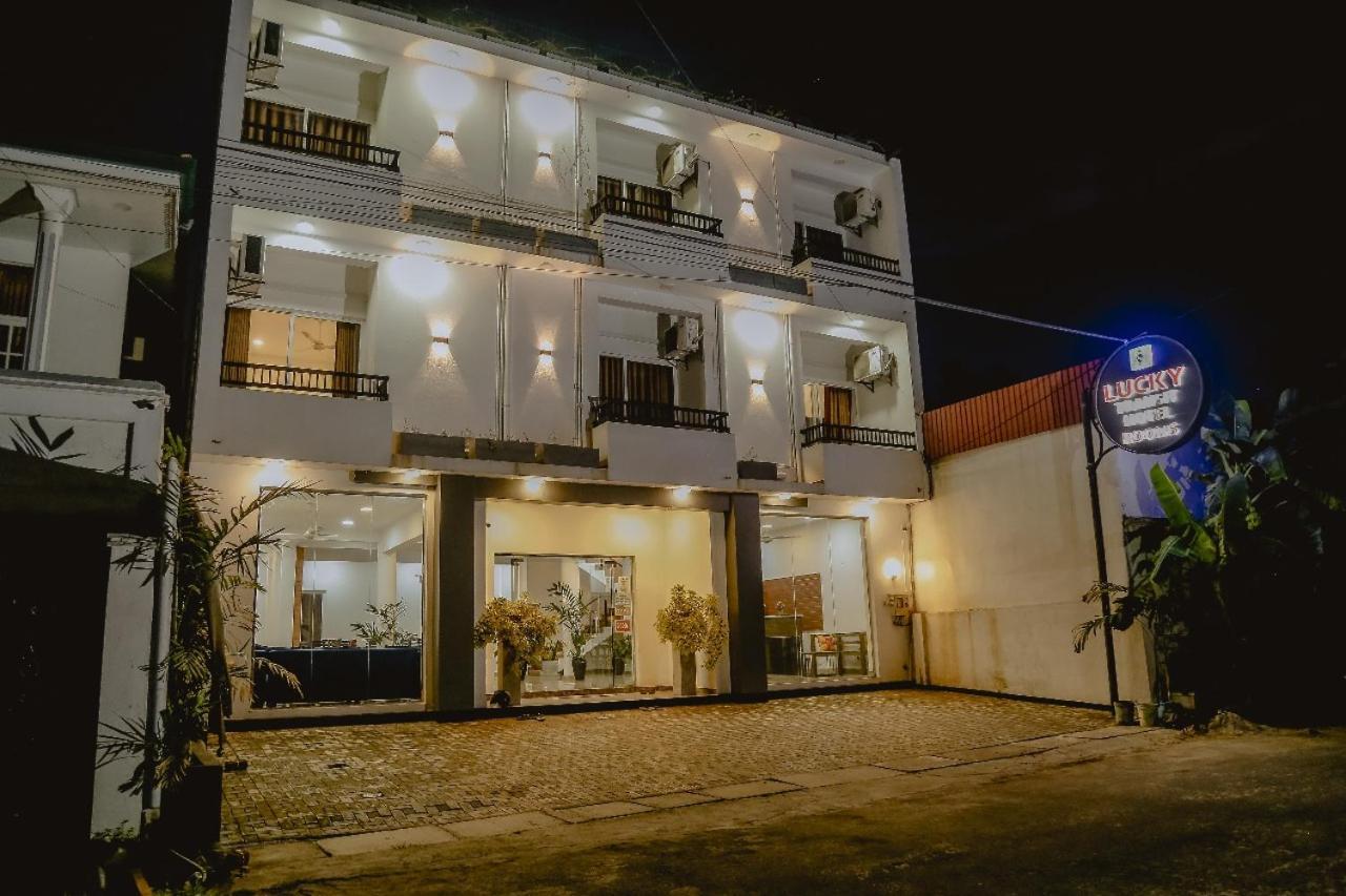 Lucky Transit Hotel - Katunayake Airport Ngoại thất bức ảnh